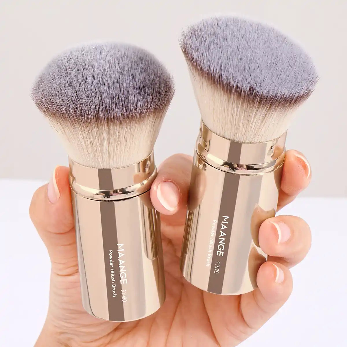 pincéis para maquiagem profissional, pincel retrátil para maquiagem, pincel para maquiagem portátil, pincel para blush, pincel para base e blush, pincel para base, pincel kabuki, pincel de maquiagem feminino, pincel compacto para maquiagem, kit pincéis para maquiagem, kit pincéis de maquiagem