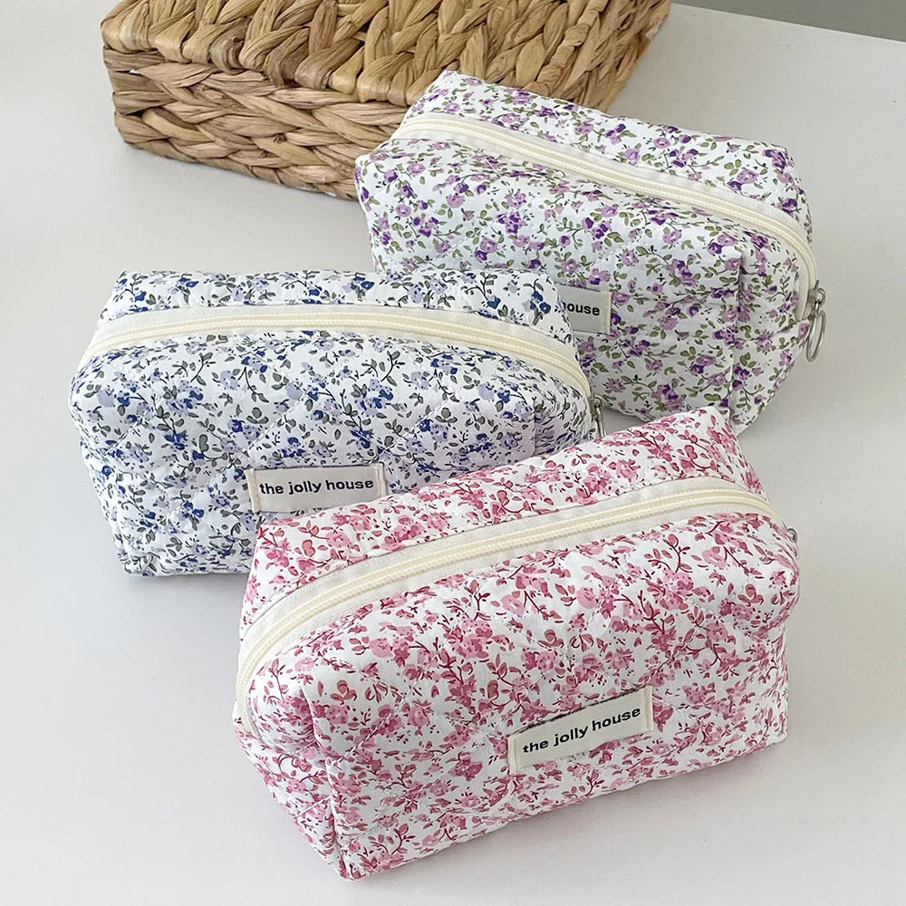 Moda flor acolchoada saco de armazenamento de maquiagem portátil organizador de viagem cosméticos bolsa de higiene pessoal bonito compõem bolsa floral sacos