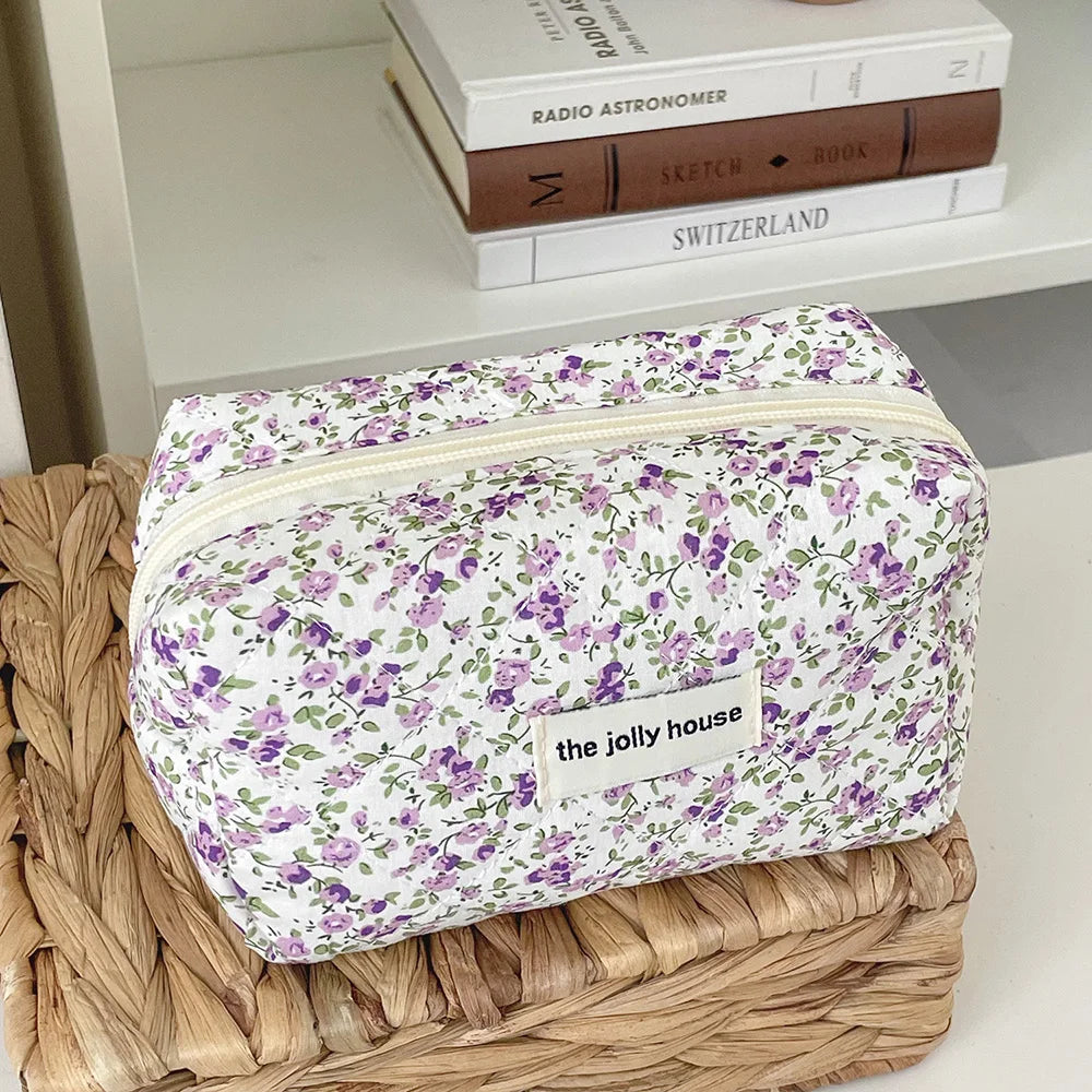 Moda flor acolchoada saco de armazenamento de maquiagem portátil organizador de viagem cosméticos bolsa de higiene pessoal bonito compõem bolsa floral sacos